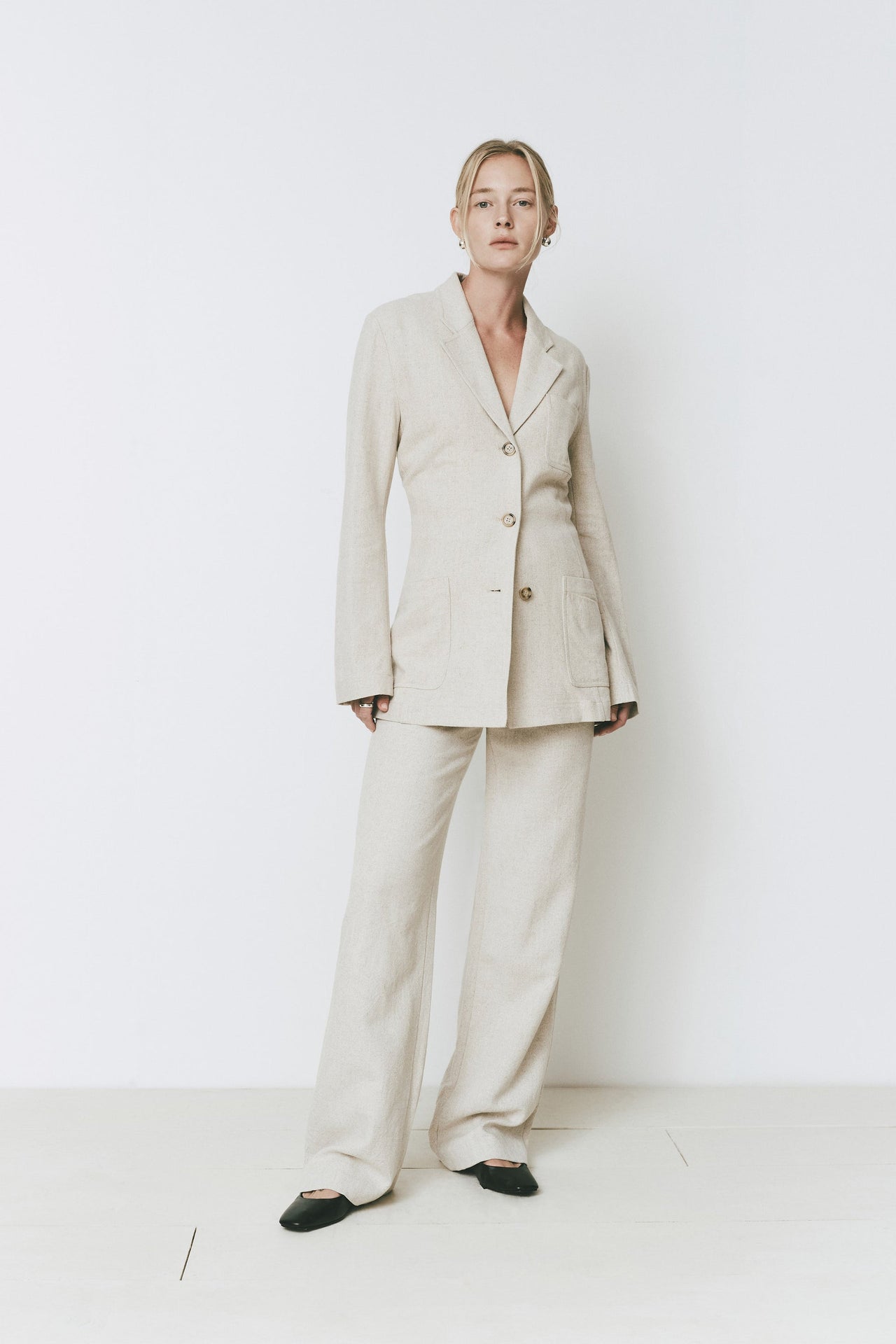 RUE SOPHIE CAMILLA LINEN BLAZER - WHEAT