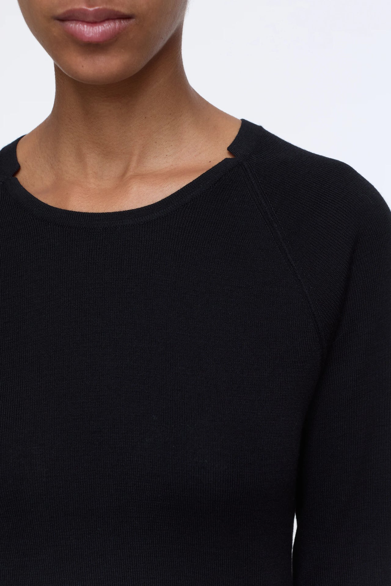 CLOSED WOMENS ORGANIC WOOL JUMPER - 2 COLORS