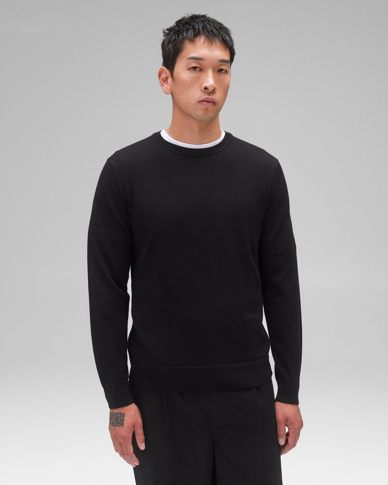 REIGNING CHAMP LIGHTWEIGHT MERINO HARRY CREWNECK - BLACK