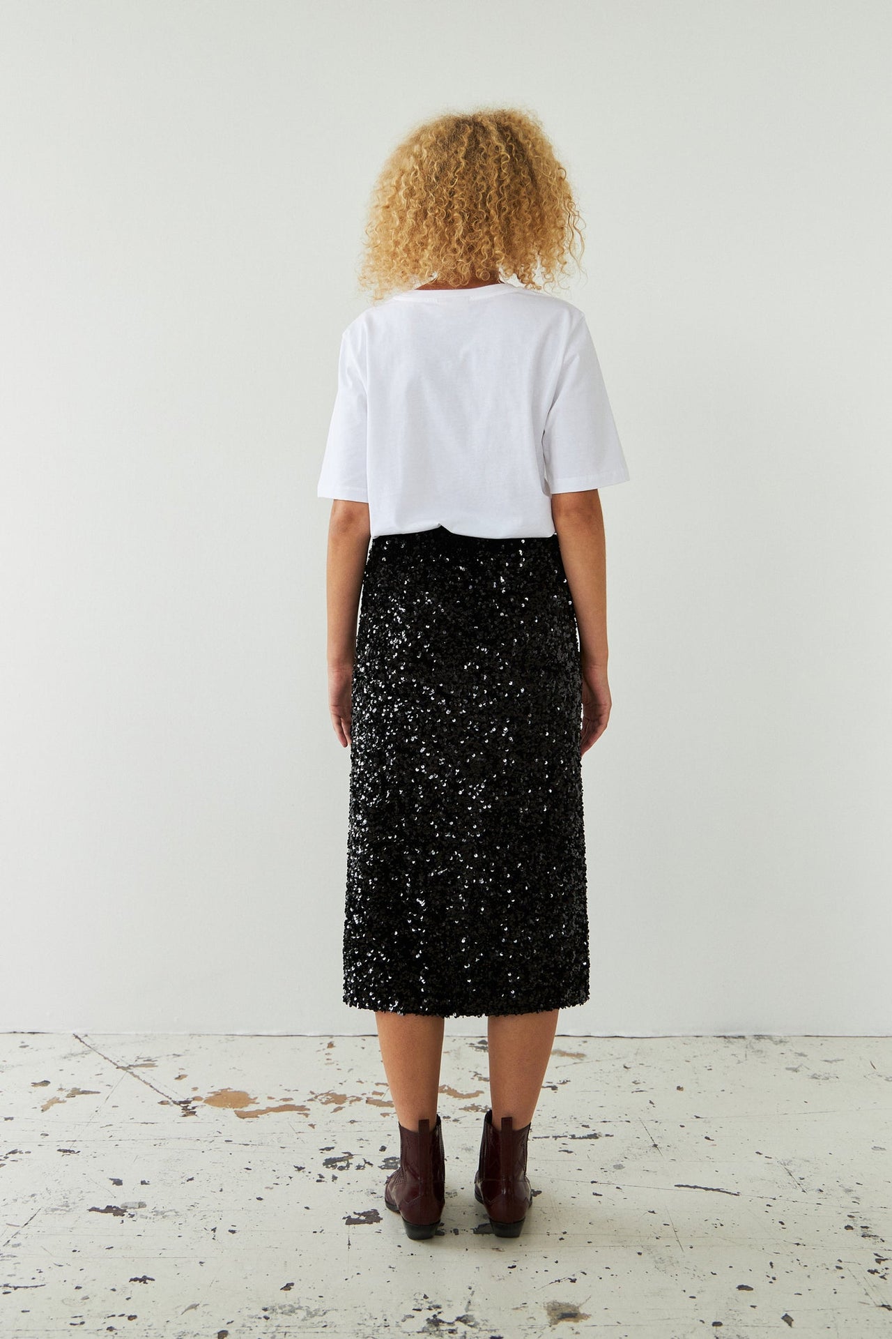 STELLA NOVA SEQUINS MIDI SKIRT - BLACK