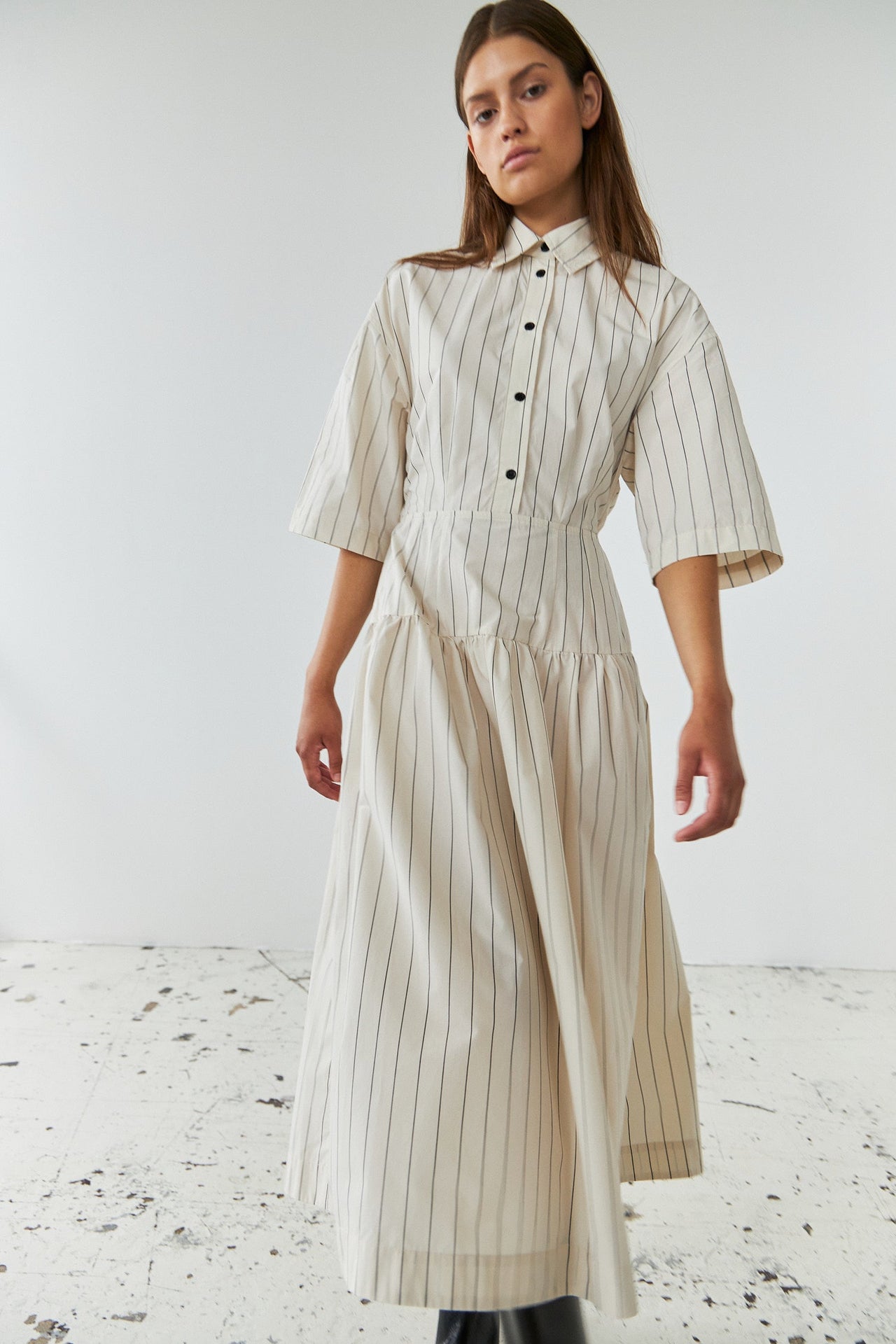 STELLA NOVA STRIPED MIDI DRESS - CREME/BLACK