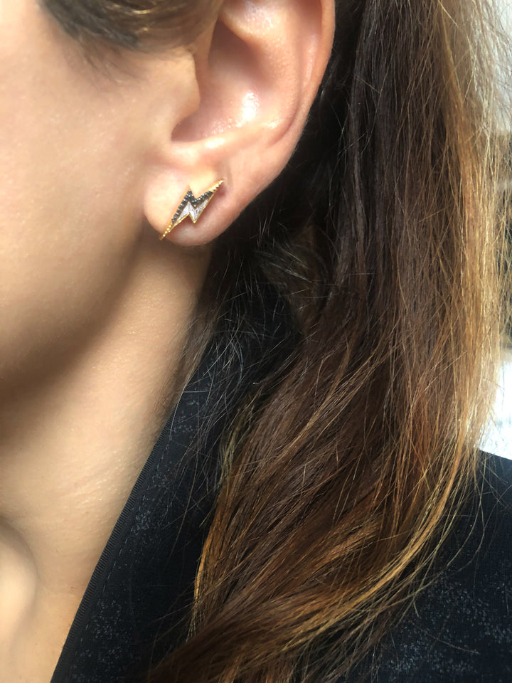 SHANA GULATI RISHI BOLT STUDS BLACK DIAMOND