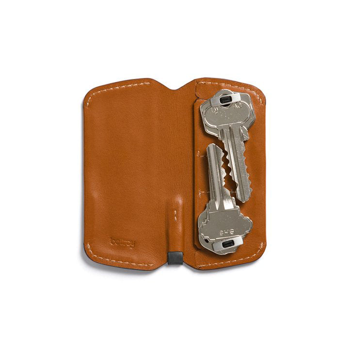 BELLROY KEY COVER PLUS- CARAMEL